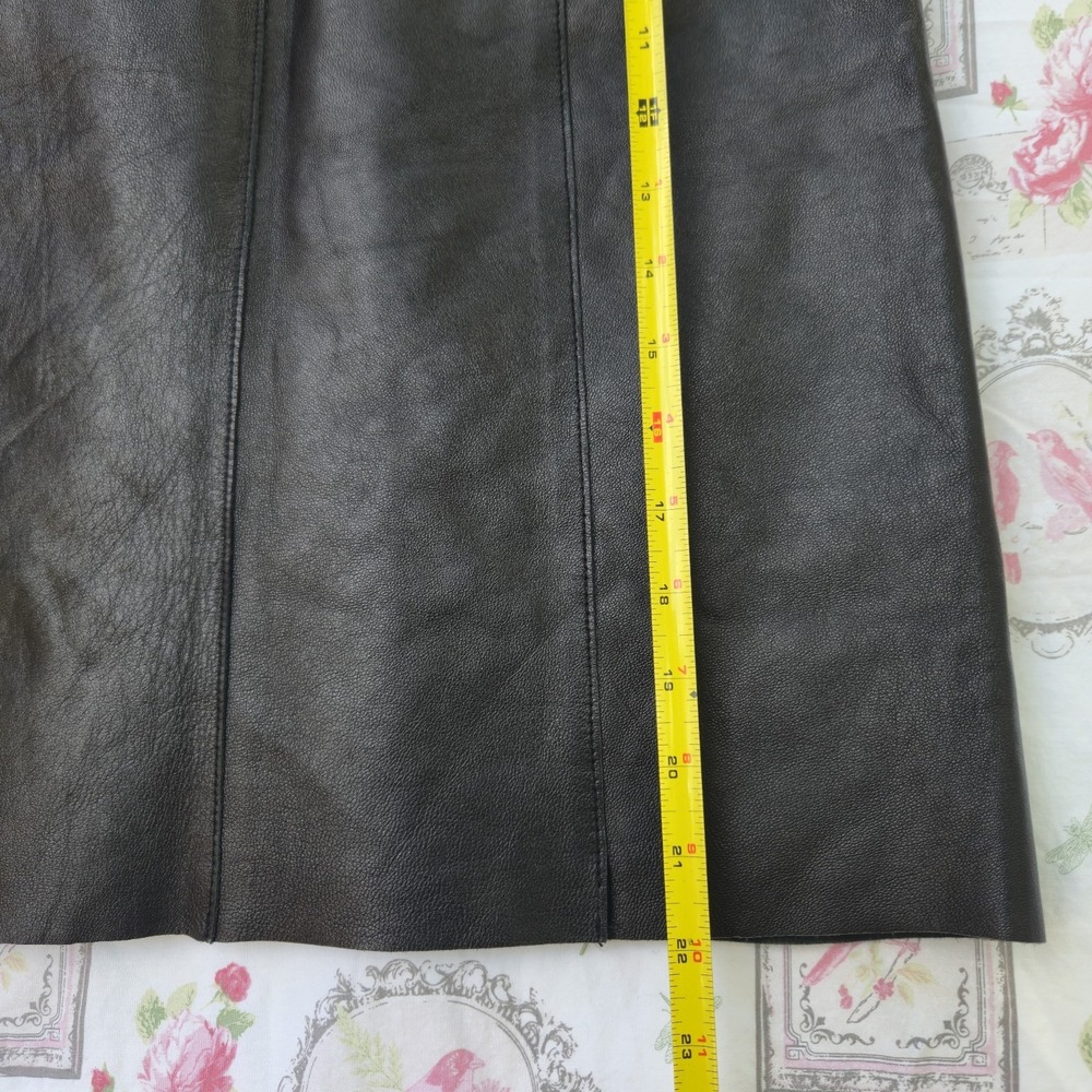 Bebe Genuine Leather Knee Length Pencil Skirt Black Zip Lined Size 4 - Picture 7 of 7